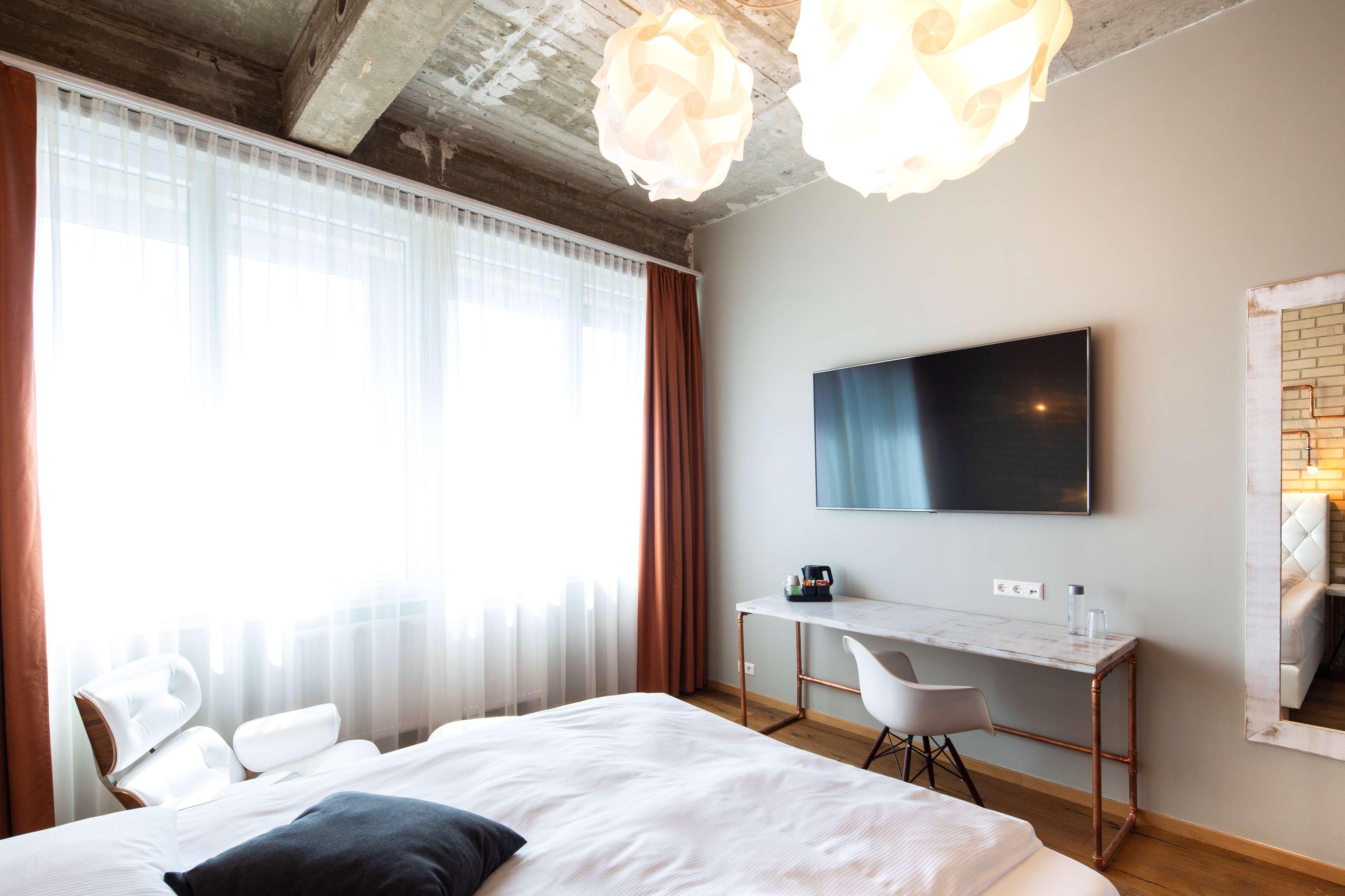Loftstyle Hotel Eningen; Sure Hotel Collection By BW Eningen unter Achalm ภายนอก รูปภาพ
