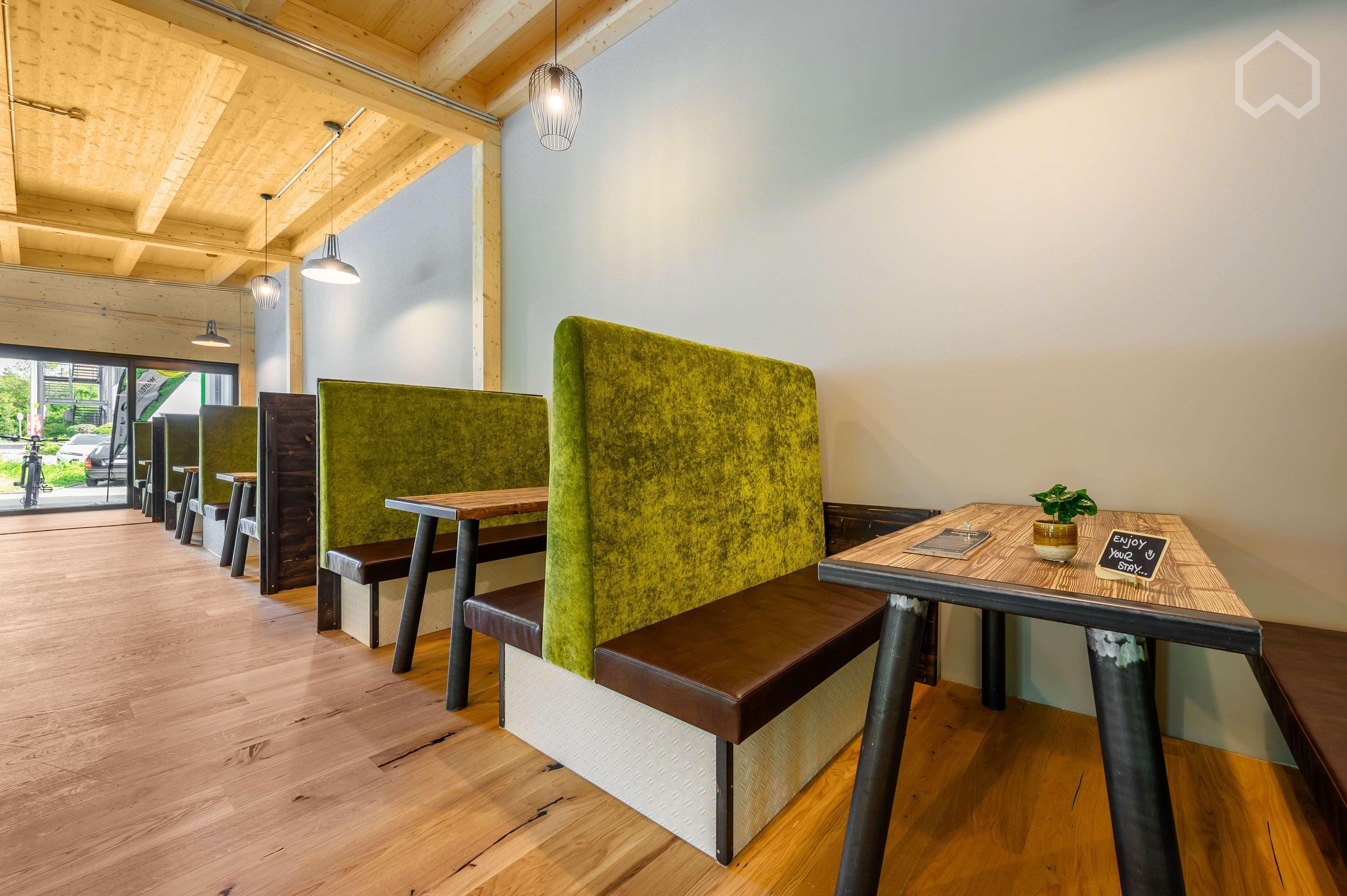 Loftstyle Hotel Eningen; Sure Hotel Collection By BW Eningen unter Achalm ภายนอก รูปภาพ
